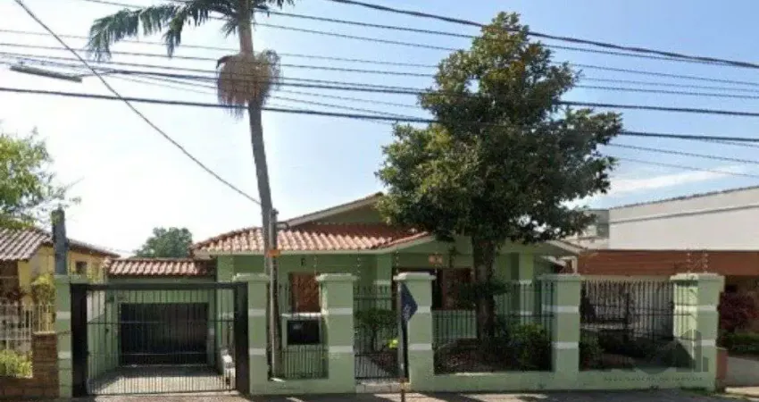 Casa 3 dormitórios à venda Vila Ipiranga Porto Alegre/RS