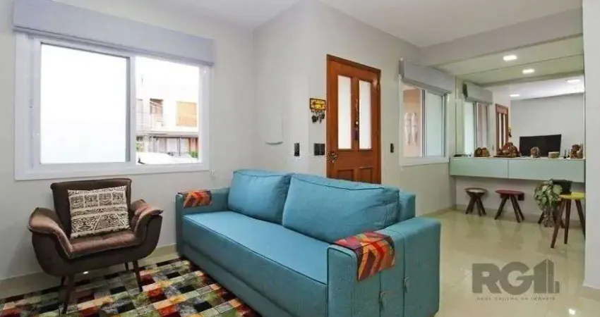 Casa 129m² - 3 dormitórios, 2 vagas no bairro Hípica