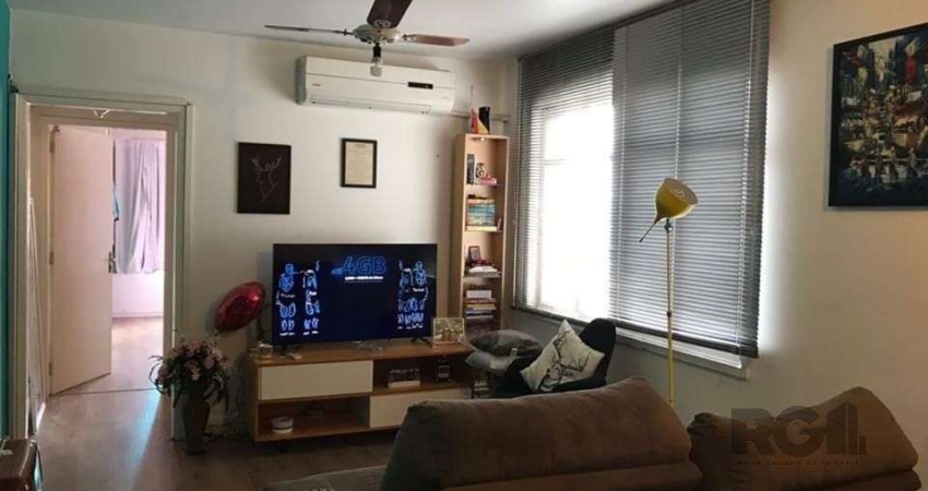 Apartamento 1 dormitórios à venda São João Porto Alegre/RS