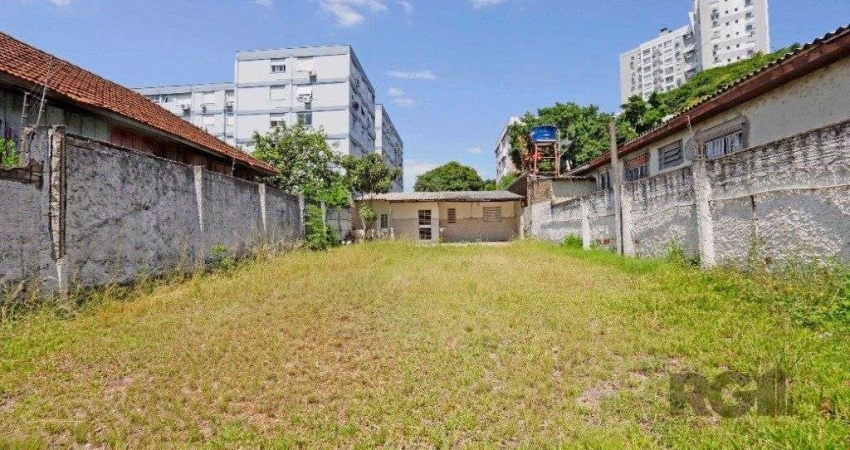 Terreno à venda na Rua Frei Germano, 131, Partenon, Porto Alegre