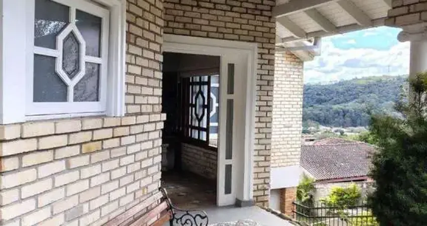 Casa com 3 quartos à venda na Rua Altos da Amapá, 120, Vila Nova, Porto Alegre