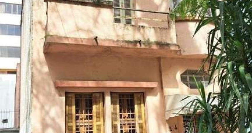 Apartamento de 3 quartos junto ao colégio Rosário em Porto Alegre