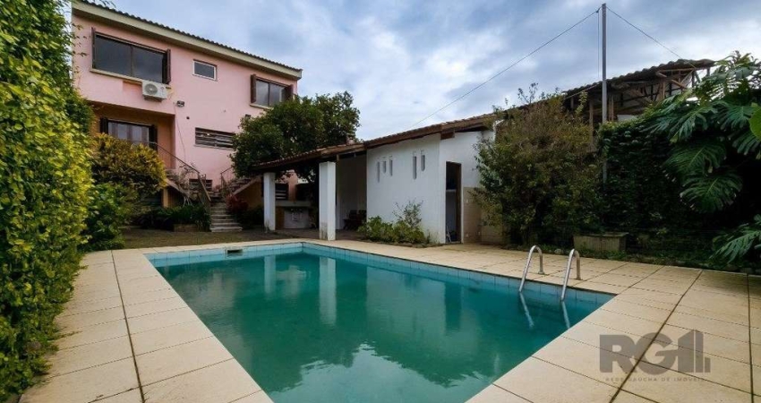 Casa 4 dormitórios à venda Teresópolis Porto Alegre/RS