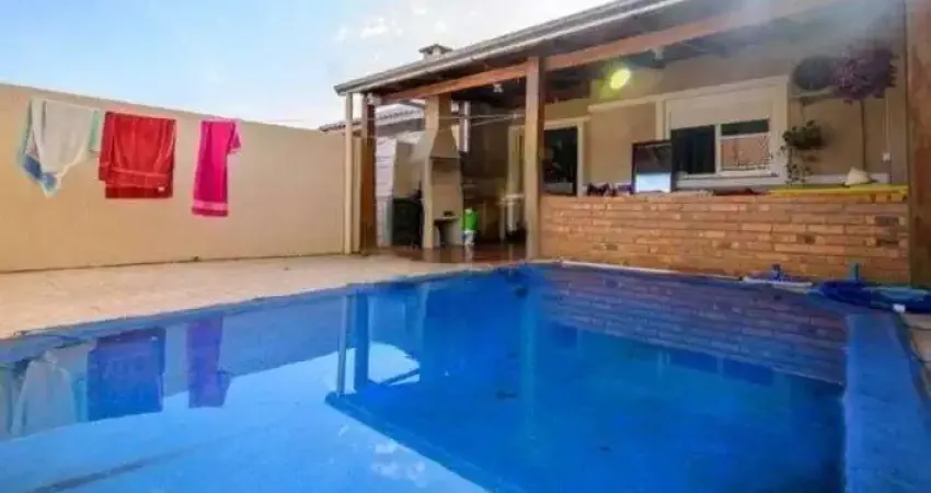 Casa com 2 quartos à venda na Rua Carlos Maximiliano Fayet, 955, Hípica, Porto Alegre