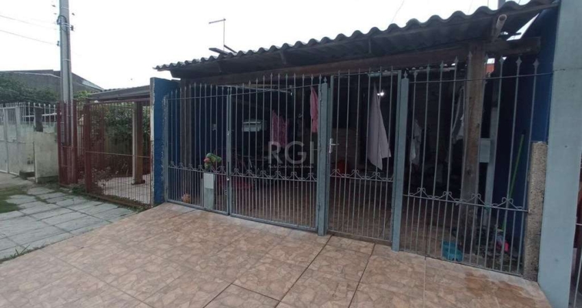 Casa no bairro Hípica - 3 dormitórios