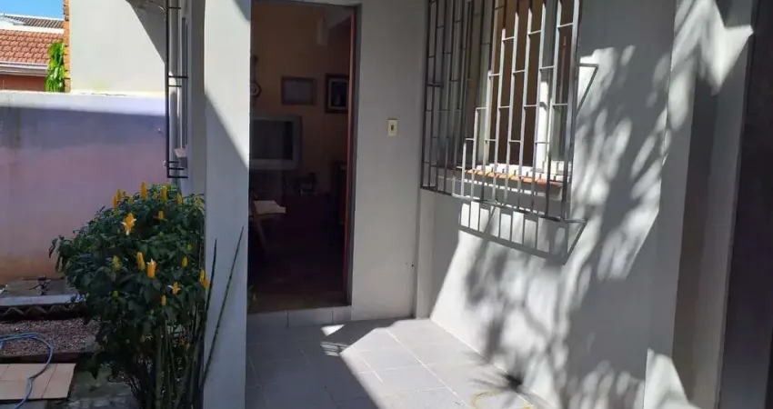 Casa 3 dormitórios à venda Vila Ipiranga Porto Alegre/RS
