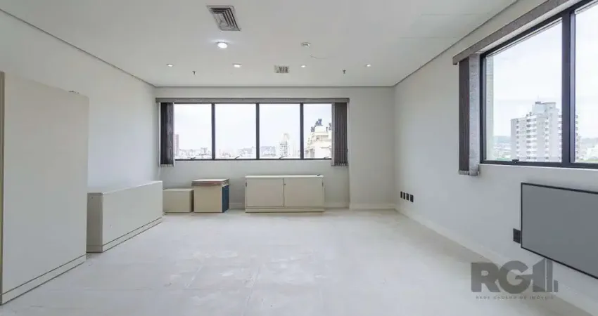 Sala comercial e uma vaga de garagem no bairro Menino Deus em Porto Alegre