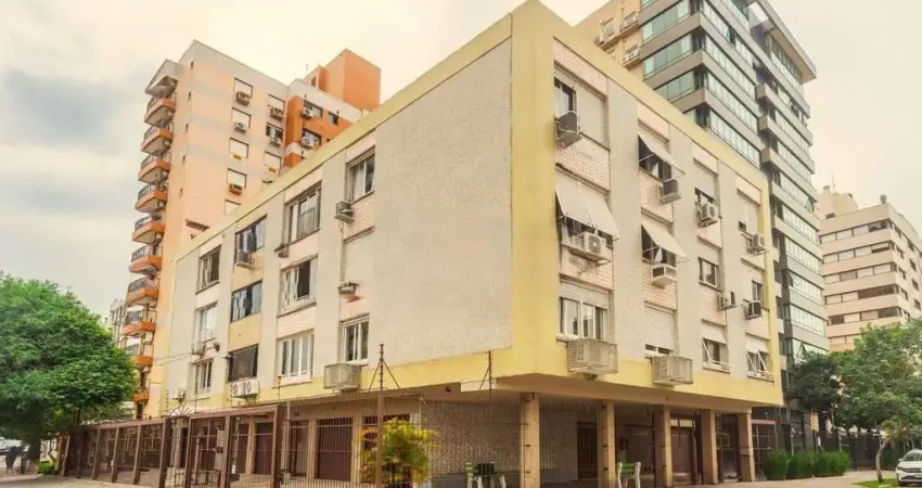 Apartamento de 3 quartos 1 vaga de garagem no bairro Menino Deus em Porto Alegre