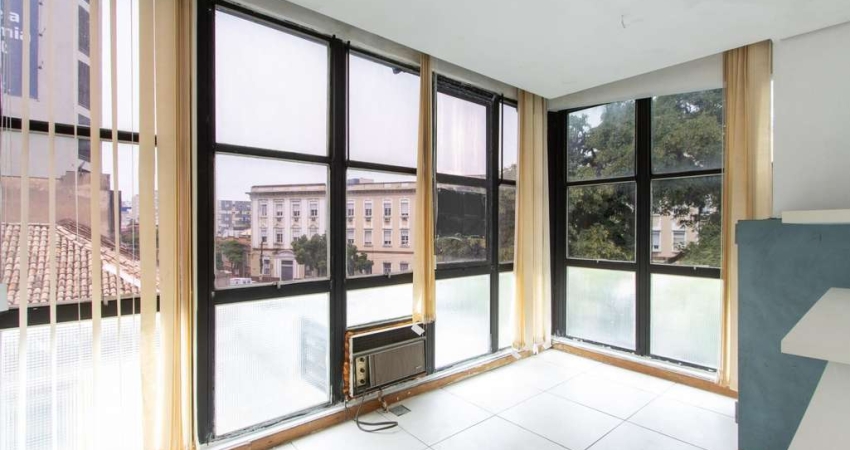Sala comercial no Edifício Uarumã.