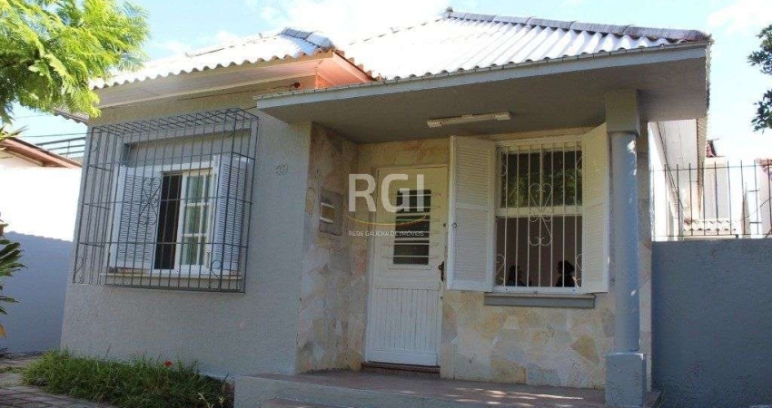 Casa 6 dormitórios à venda Teresópolis Porto Alegre/RS