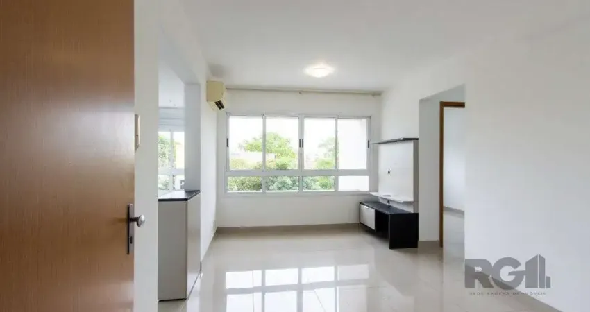 Apartamento semi-mobiliado, com área privada de 50,95 M2