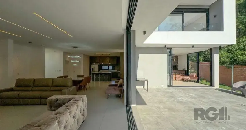 Casa Condominio para Venda - 340m², 4 dormitórios, sendo 4 suites, 4 vagas - Alp