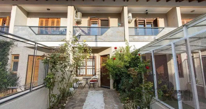 Casa com 3 quartos à venda na Rua Luzinete Alves Aragon, 285, Hípica, Porto Alegre