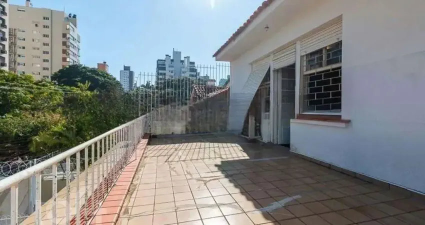 Casa 3 dormitórios à venda Petrópolis Porto Alegre/RS