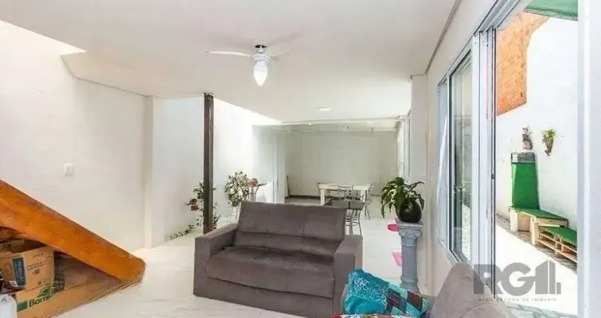 Casa 3 dormitórios à venda Azenha Porto Alegre/RS
