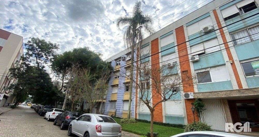 Apartamento à venda no Menino Deus, com 3 quartos (sendo 1 suíte), 3 banheiros,