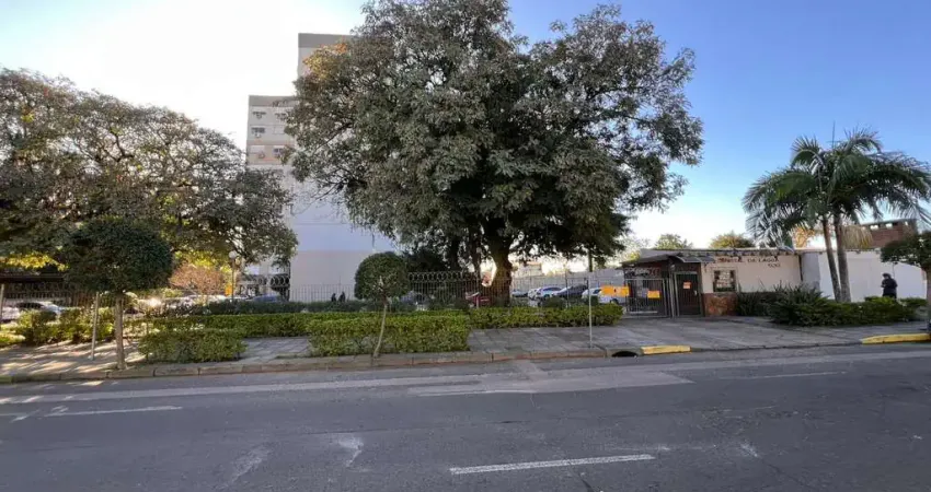 Apartamento com 3 dormitórios, 1 vaga, no bairro Cristal, Porto Alegre, RS
