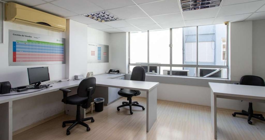 Andar inteiro mobiliado com 215 m² para até 60 pessoas