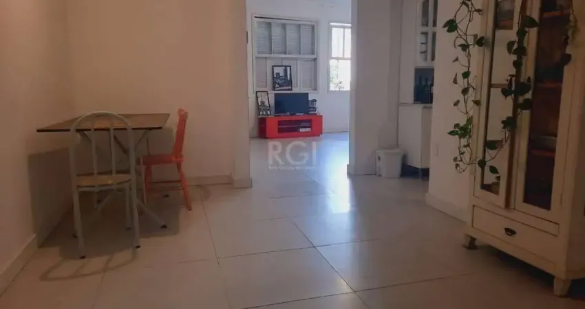 Apartamento para Venda - 107m², 2 dormitórios, sendo 1 suites, 1 vaga - Floresta