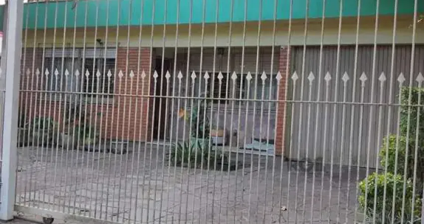 Casa 4 dormitórios, terreno com 1639m² à venda no Morro Santana