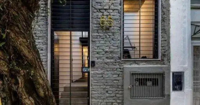 Prédio comercial de design contemporâneo na rua coronel fernando machado, no cen