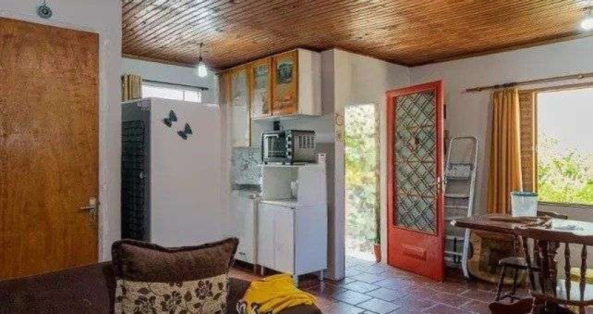 Casa 1 dormitório  e 1 vaga no jardim Sabará