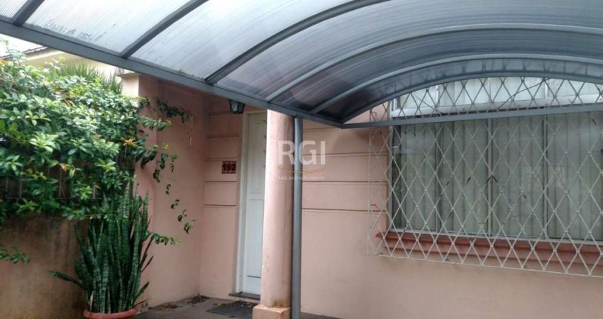 Casa para Venda - 140m², 3 dormitórios, 3 vagas - Santo Antonio