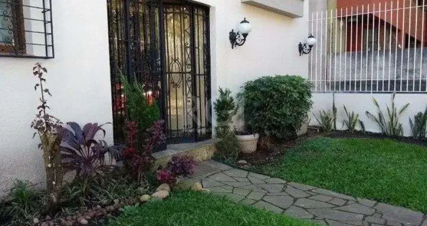 Casa para Venda - 564.87m², 4 dormitórios, sendo 2 suites, 2 vagas - Vila Assunç