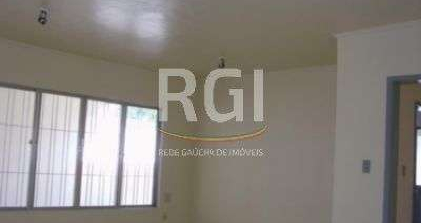 Casa para Venda - 180m², 3 dormitórios, sendo 1 suites, 3 vagas - Vila João Pess