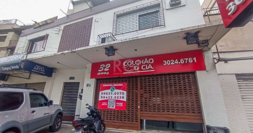 Cobertura para Venda - 230m², 3 dormitórios, 2 vagas - Petrópolis