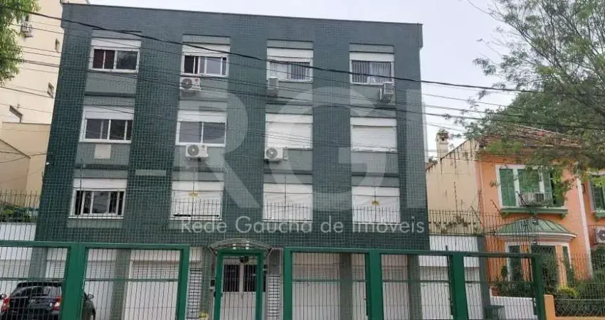 Apartamento com 3 quartos, 2 banheiros, desocupado e 1 vaga!