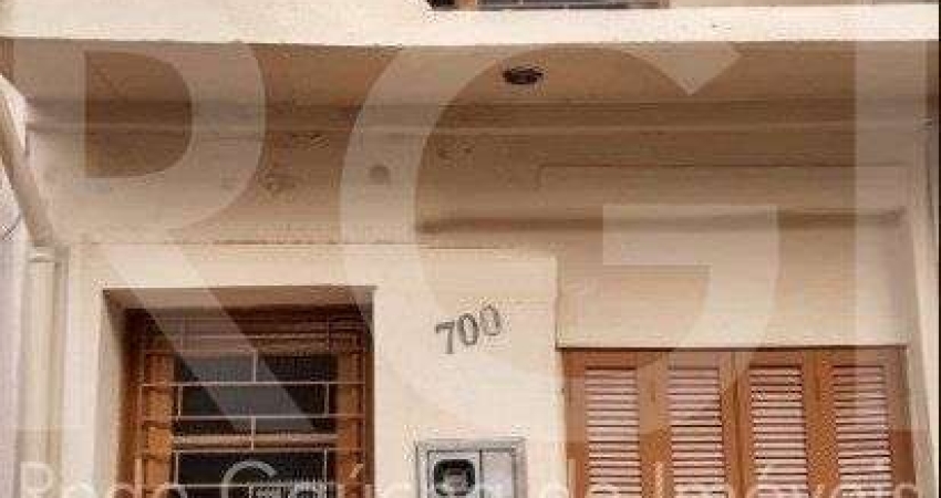 Casa para Venda - 64m², 2 dormitórios, Menino Deus