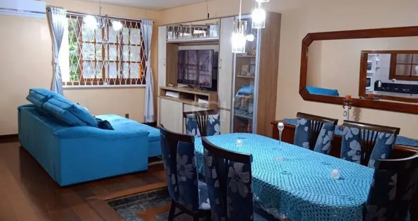 Apartamento com 128.25m², 3 dormitórios, sendo 2 suites, 1 vaga, Petrópolis,