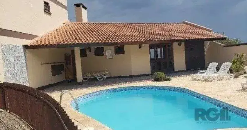 Casa em Condominio Fechado com 02 dormitórios sendo 01 suite Porto Alegre/RS