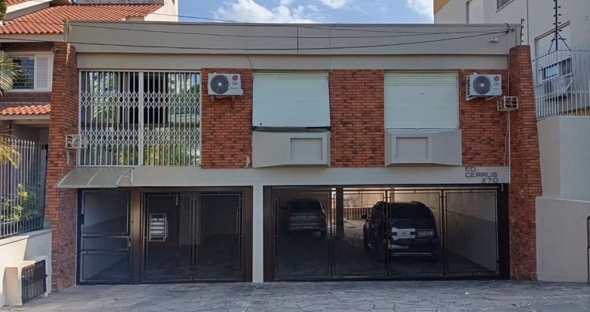 Apartamento térreo com 3 dormitórios e 2 vagas no Bairro Cristo Redentor
