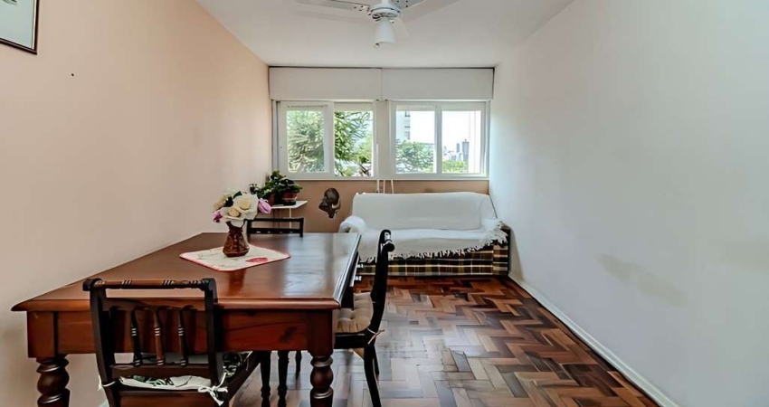 Vende-se apartamento com 3 quartos - Petrópolis