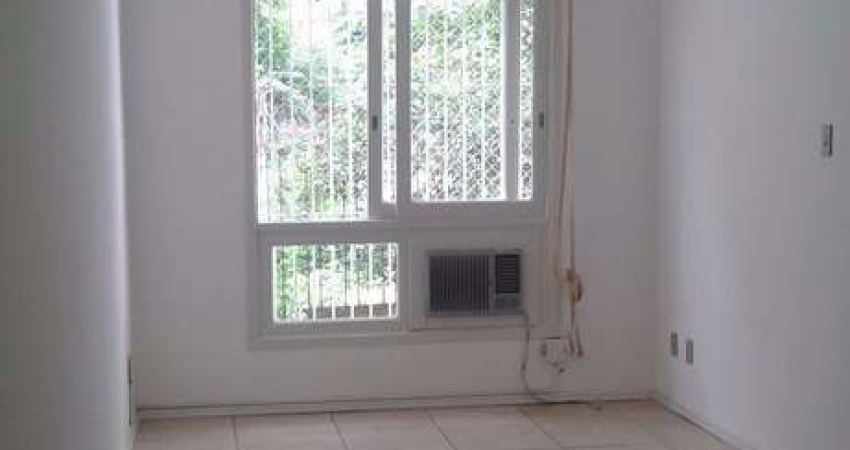 Apartamento para Venda - 72m², 2 dormitórios, 1 vaga - Petrópolis