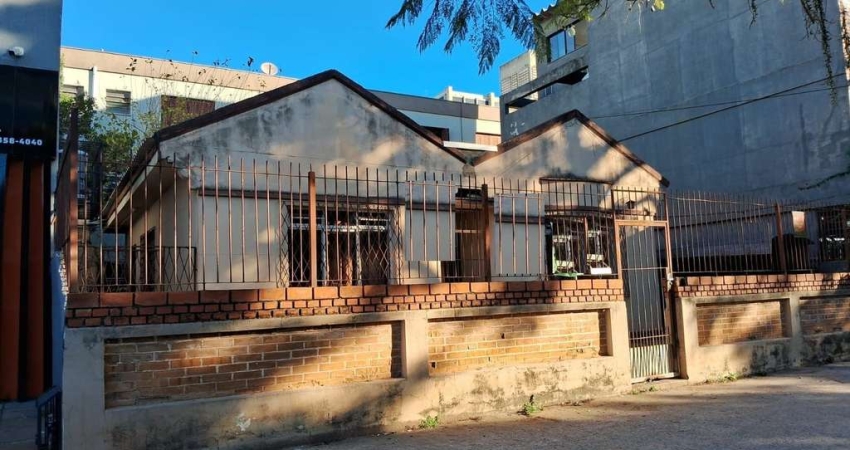 Casa 2 dormitórios à venda Menino Deus Porto Alegre/RS