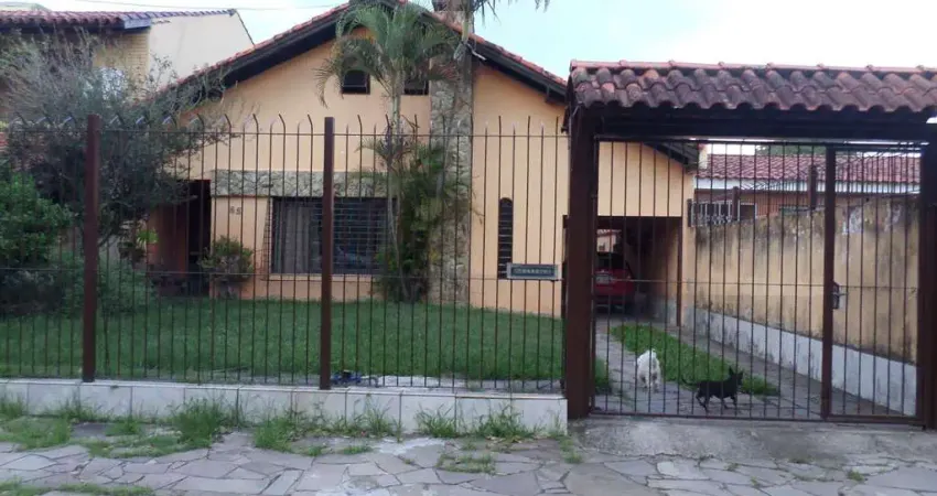 Casa para Venda - 350m², 7 dormitórios, sendo 4 suites, 8 vagas - Ipanema