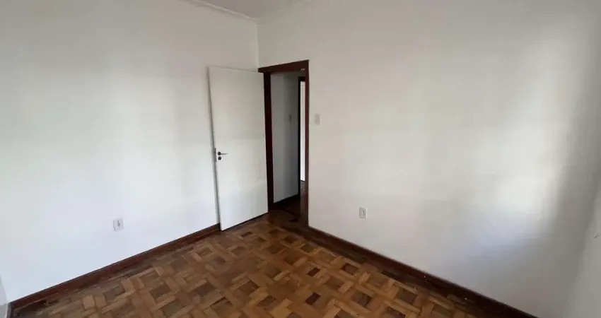 Apartamento térreo de 2 quartos no bairro Menino Deus em Porto Alegre