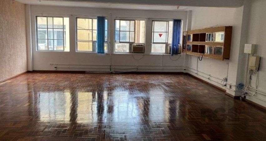 Excelente sala comercial com 89,26 m2 na Galeria do Rosário, Centro Histórico