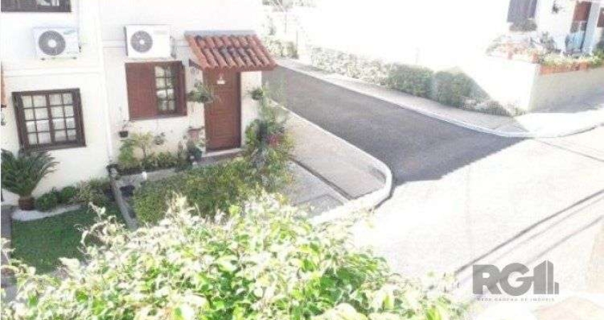 Casa com 2 quartos à venda na Avenida Monte Cristo, 100, Vila Nova, Porto Alegre