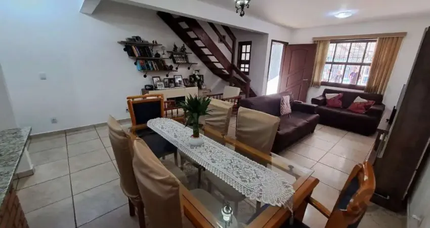 Casa para Venda - 100m², 2 dormitórios, sendo 02 suítes, 02 vaga - Hípica