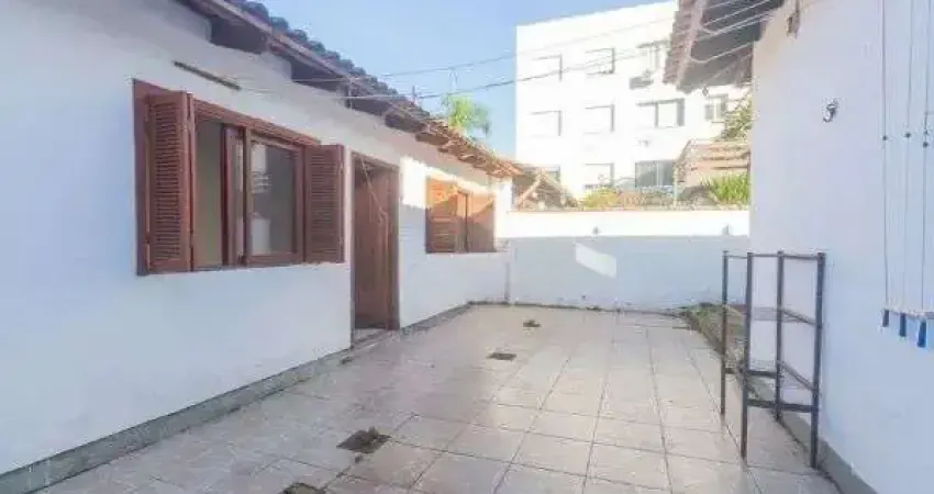 Casa com 4 quartos à venda na Rua Valparaíso, 993, Jardim Botânico, Porto Alegre