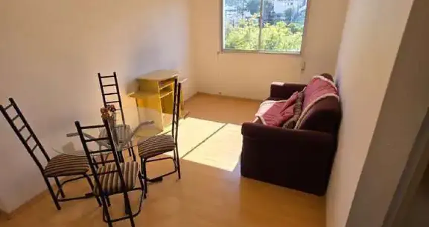 Excelente apartamento de 1 dormitório mobiliado , 1 vaga coberta, portaria , ele