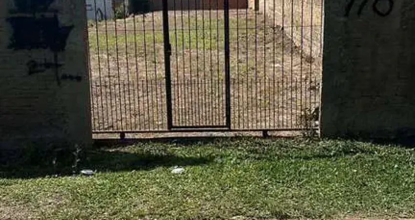 Terreno à venda na Rua Upamaroti, 778, Cristal, Porto Alegre