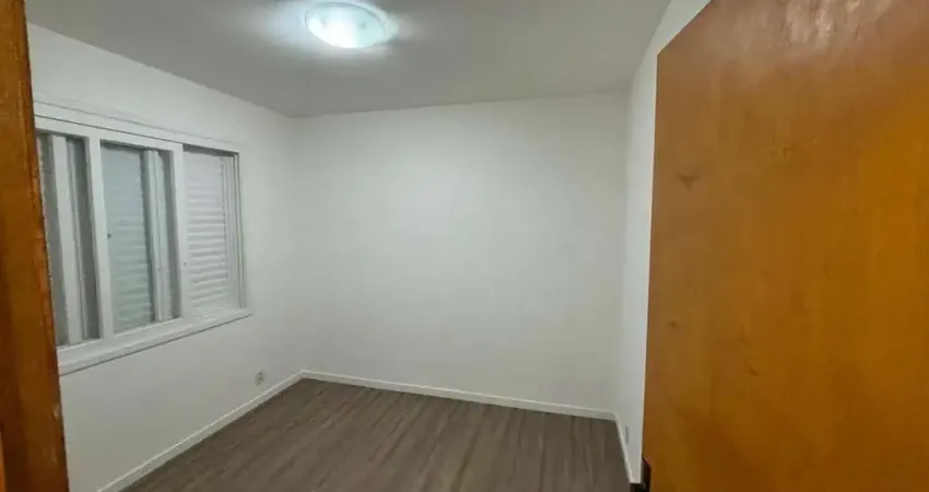 Oportunindade!!! apartamento desocupado no coração do centro histórico de porto