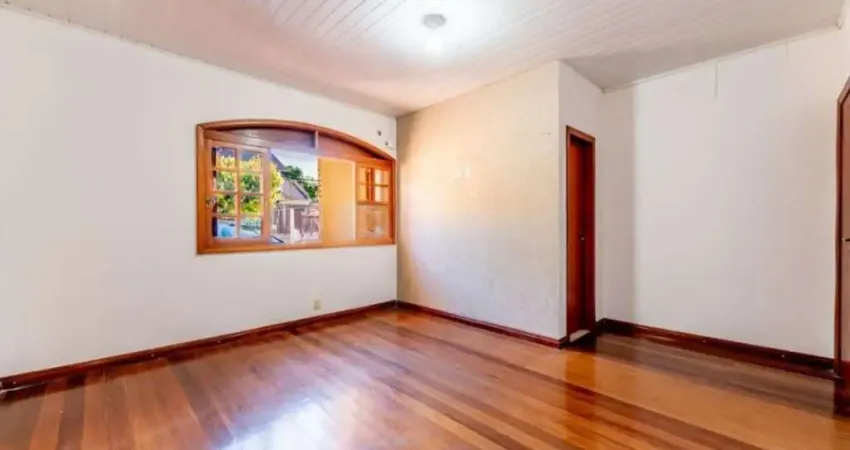 Casa com 2 quartos à venda na Rua Vidal de Negreiros, 140, Vila São José, Porto Alegre