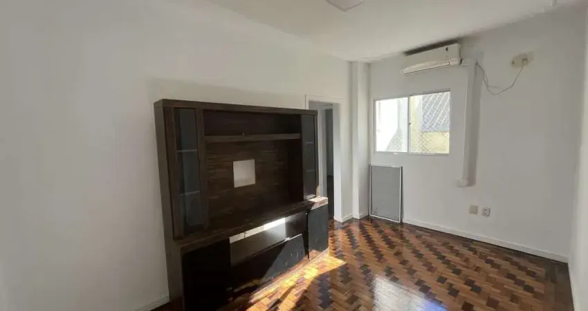 Reformado! apartamento de 2 quartos no centro de porto alegre