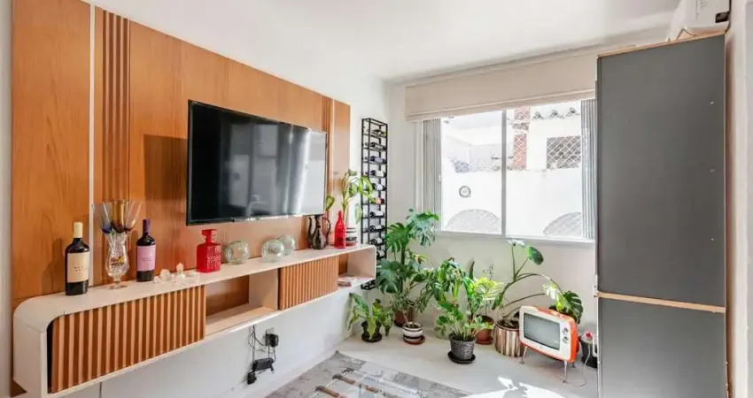 Vende-se cobertura duplex com 3 quartos (1 suíte), 117m² e 1 vaga – Menino Deus